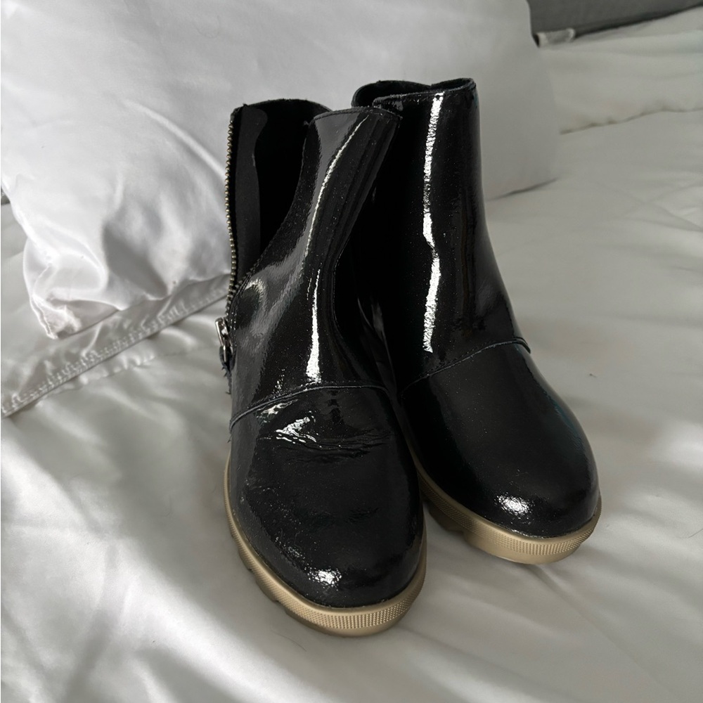 Sorel Black Ankle Boots with Tan Soles